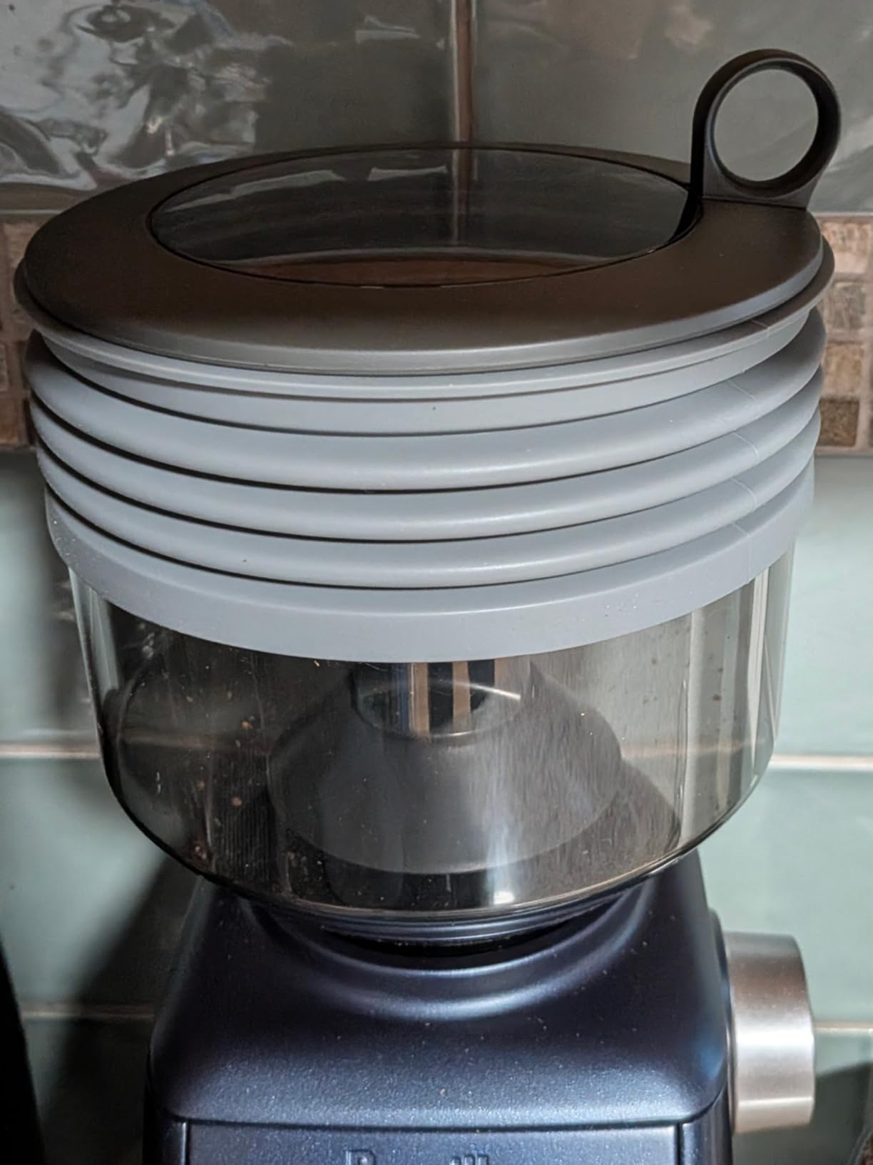 Силиконовый сепаратор и емкост – обзор и цена Breville Espresso Barista Express